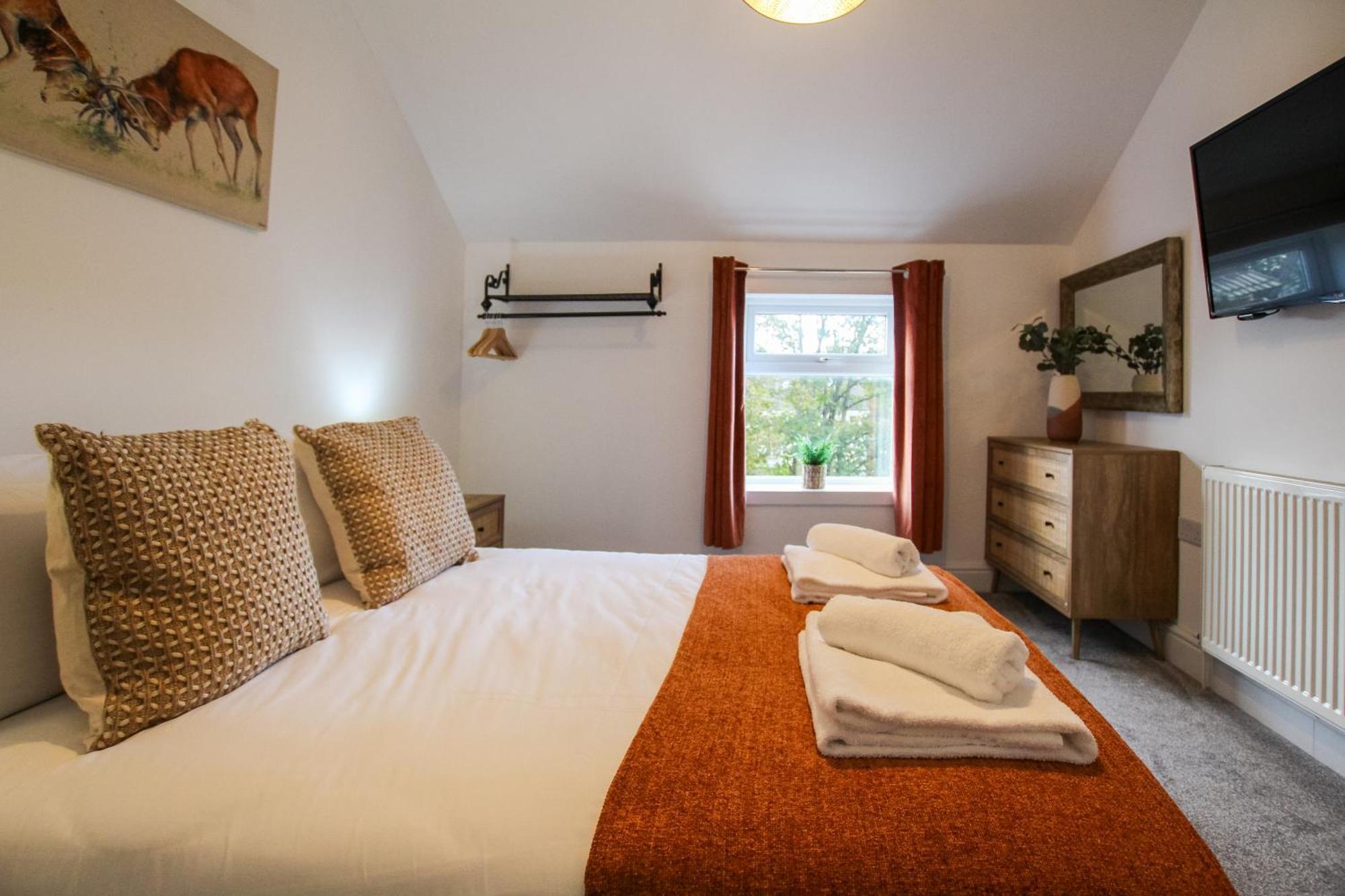 Fairways View - Spacious Apartment - Sleeps 6 - Lovely Views - By Rework Accommodation Hoylake Kültér fotó